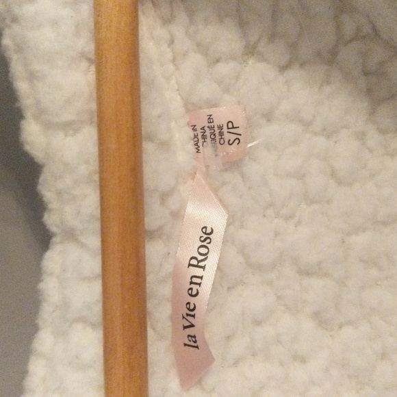 La Vie En Rose Sherpa Robe - Picture 2 of 4